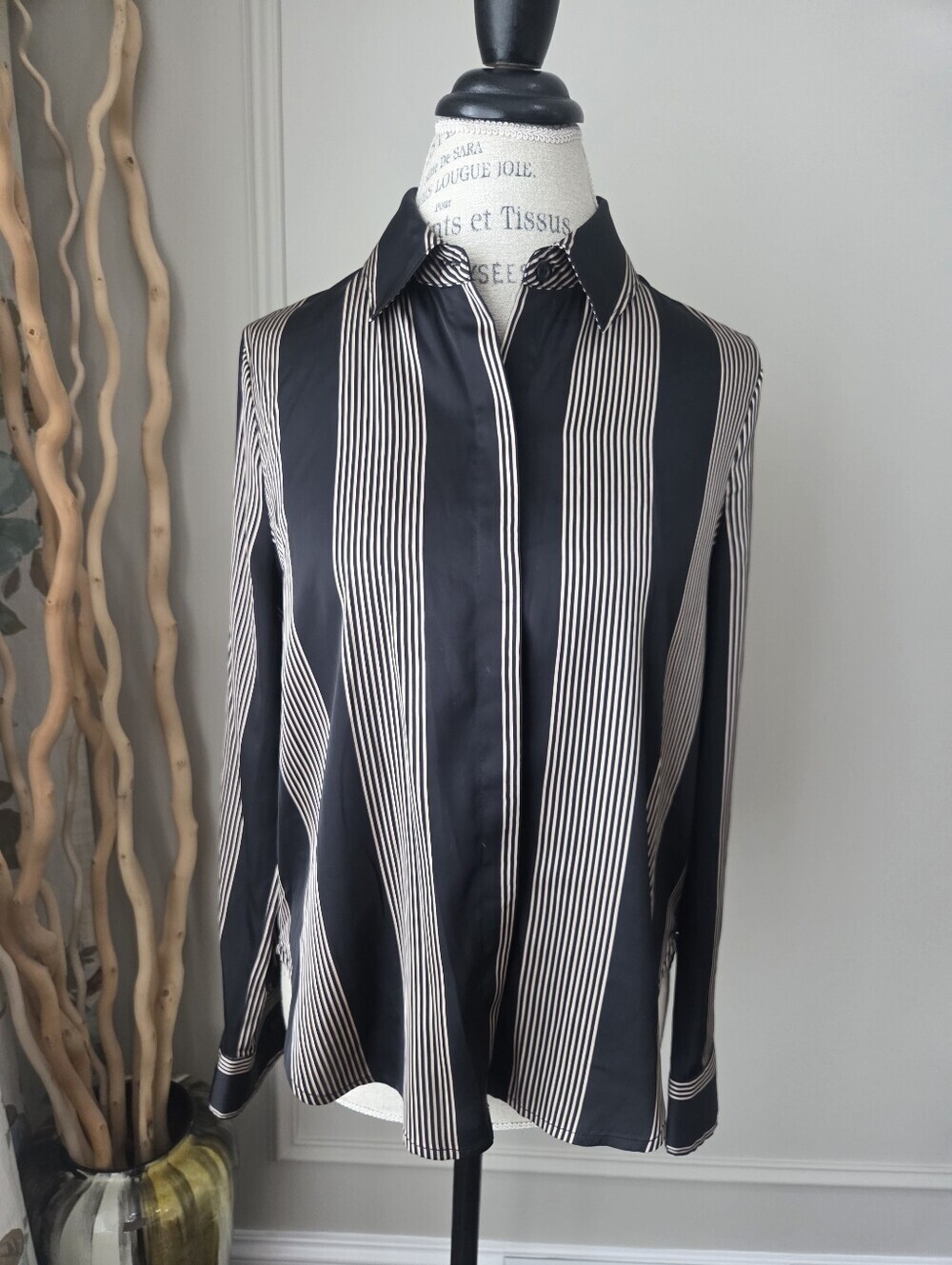 Evereve Black & Brown  Vertical Stripe Women’s  Shirt Sz.XS